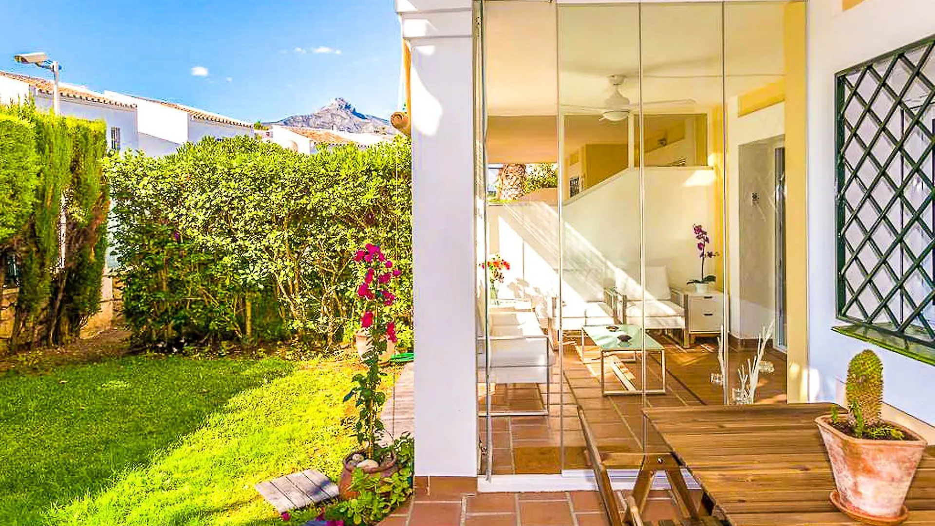 Oleholidays Apartamento Aloha Gardens ماربيا
